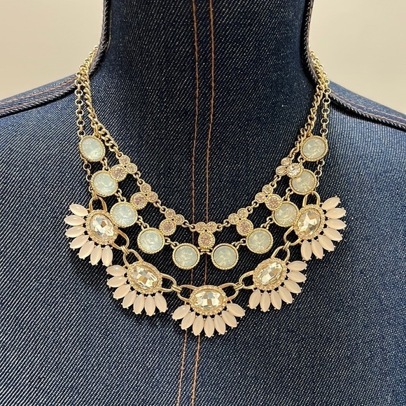 Premier Designs Angelic Multi Strand Gold Tone, Pale Pink & Blue &‎ Rhinestones - Picture 1 of 10